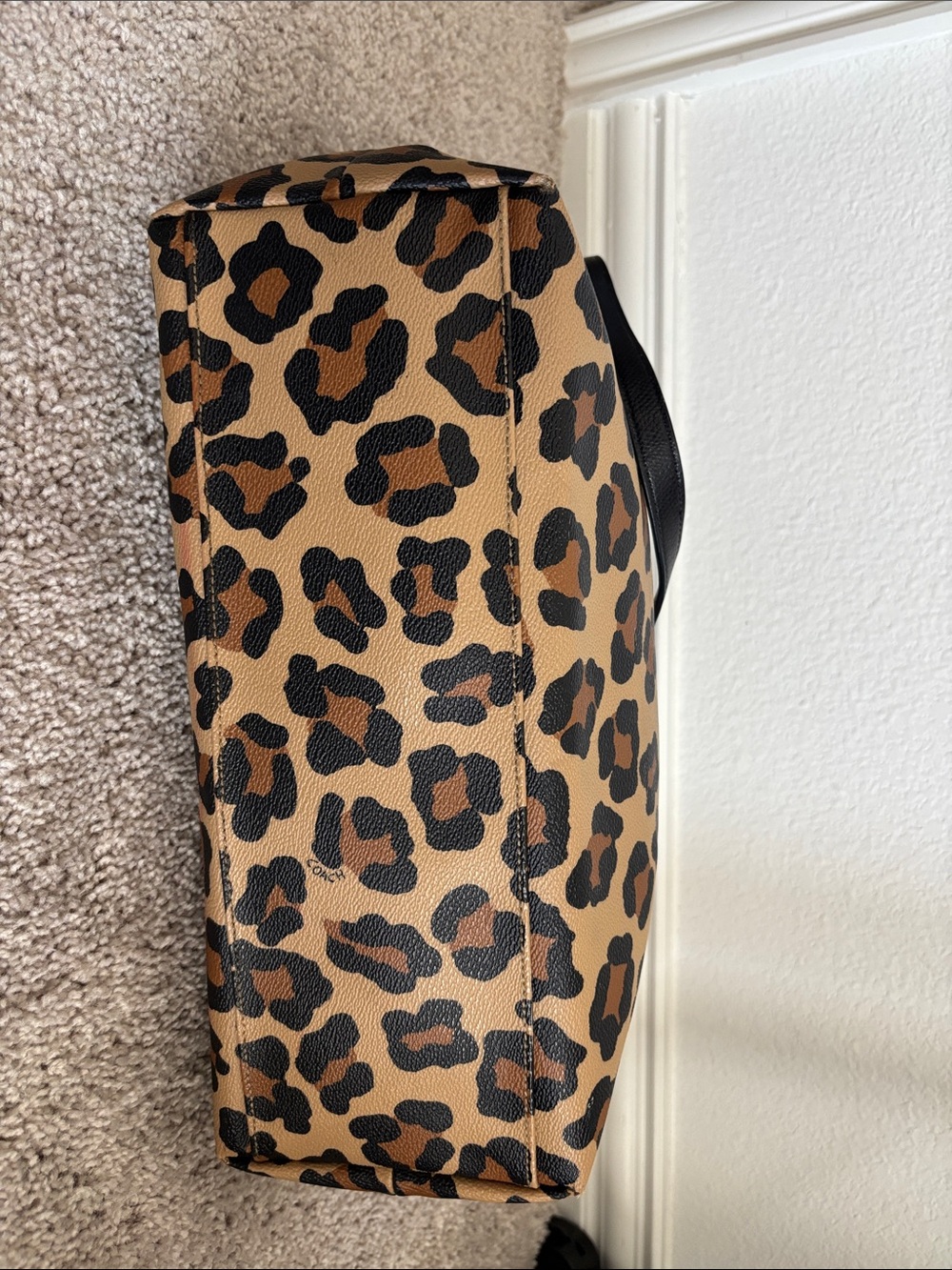 🔥 *Spotlight Stealer* Coach Gallery Bag
~ Leopard Print Posh Perfection! - Picture 16 of 16